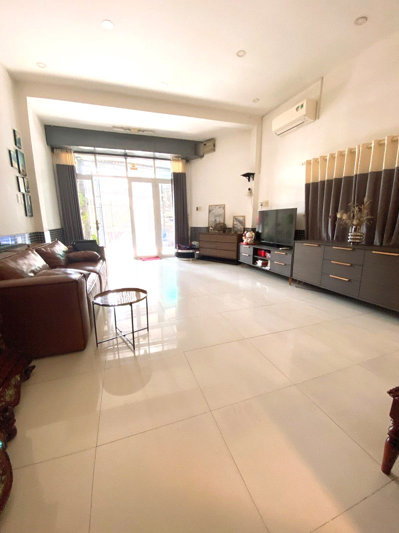 Bán Gấp Nhà Mặt Tiền Linh Đông – 95m² – Đường 6m Tránh Nhau – Gần Phạm Văn Đồng – Chỉ 5.6 Tỷ - Ảnh 2